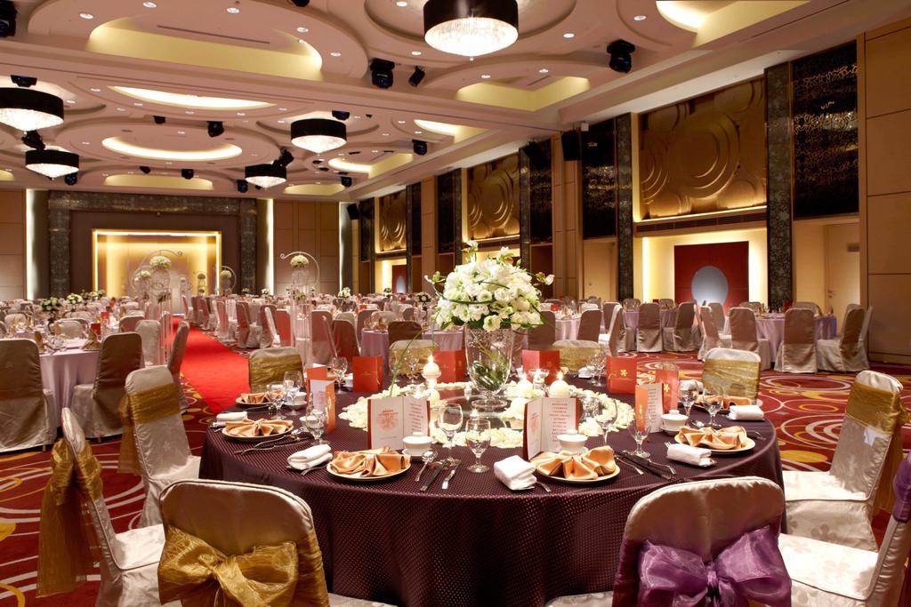 Evergreen Resort Hotel - Jiaosi Jiaoxi Eksteriør billede The ballroom at the Mandarin Oriental, Bangkok