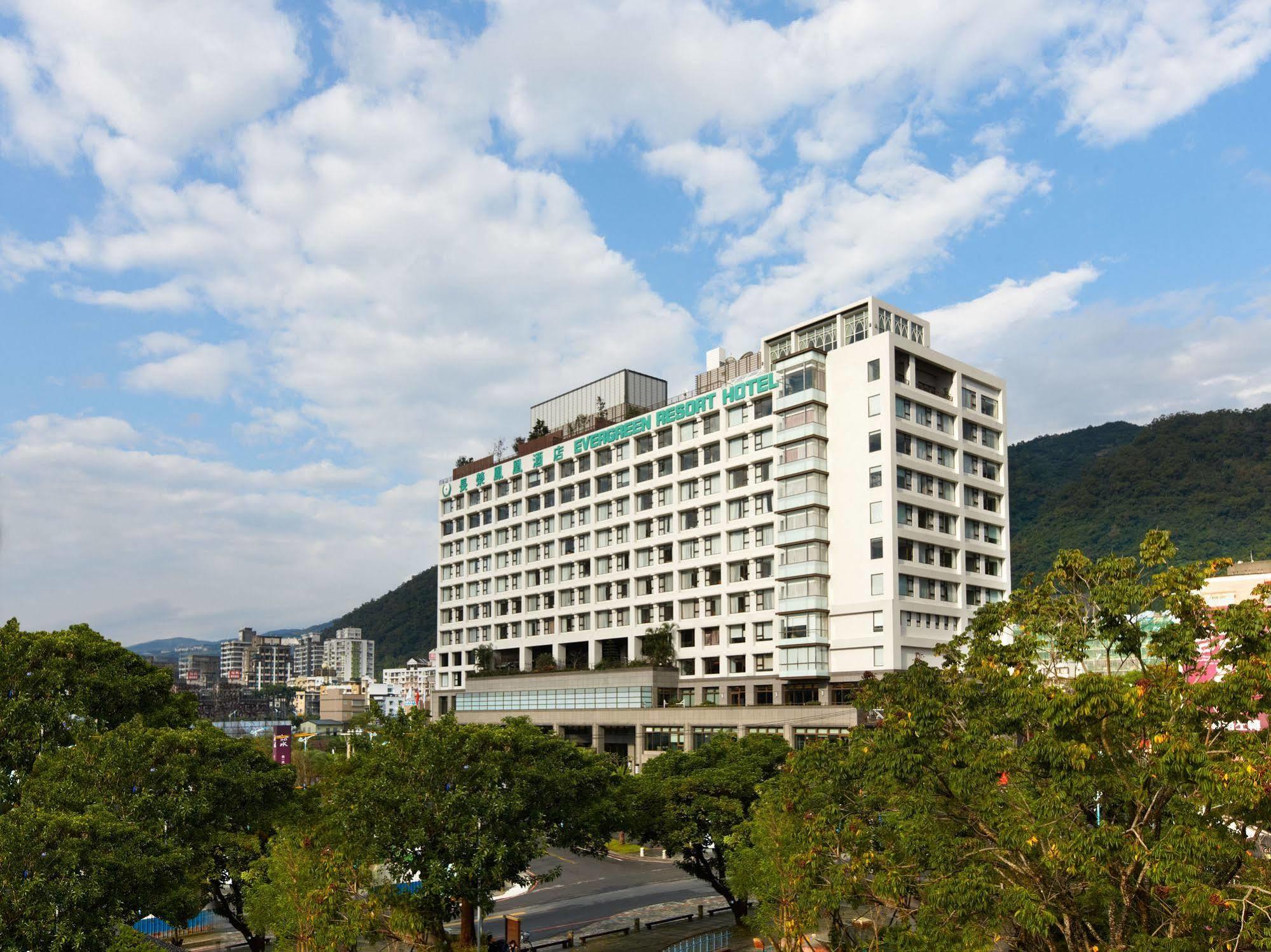 Evergreen Resort Hotel - Jiaosi Jiaoxi Eksteriør billede National Yang-ming University